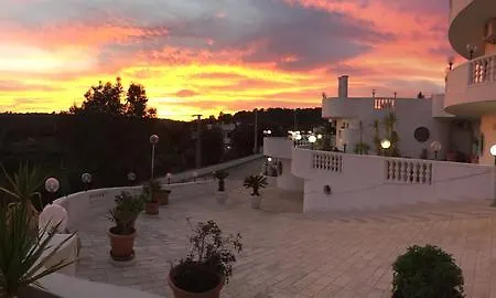 法尔科多洛酒店 3*